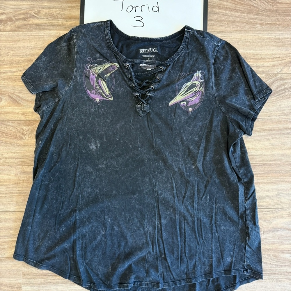 Torrid Beetlejuice distressed Lace-Up Women Top 3X